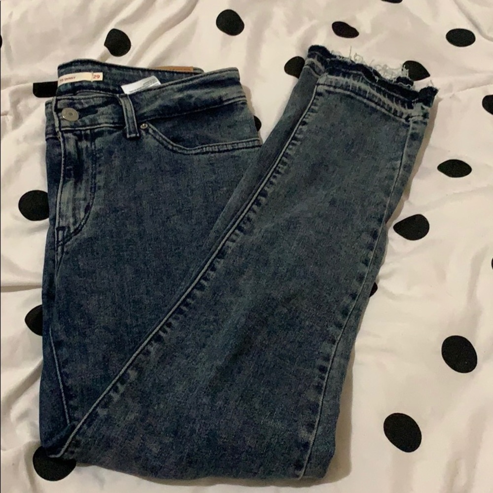 Levi’s 711 Skinny